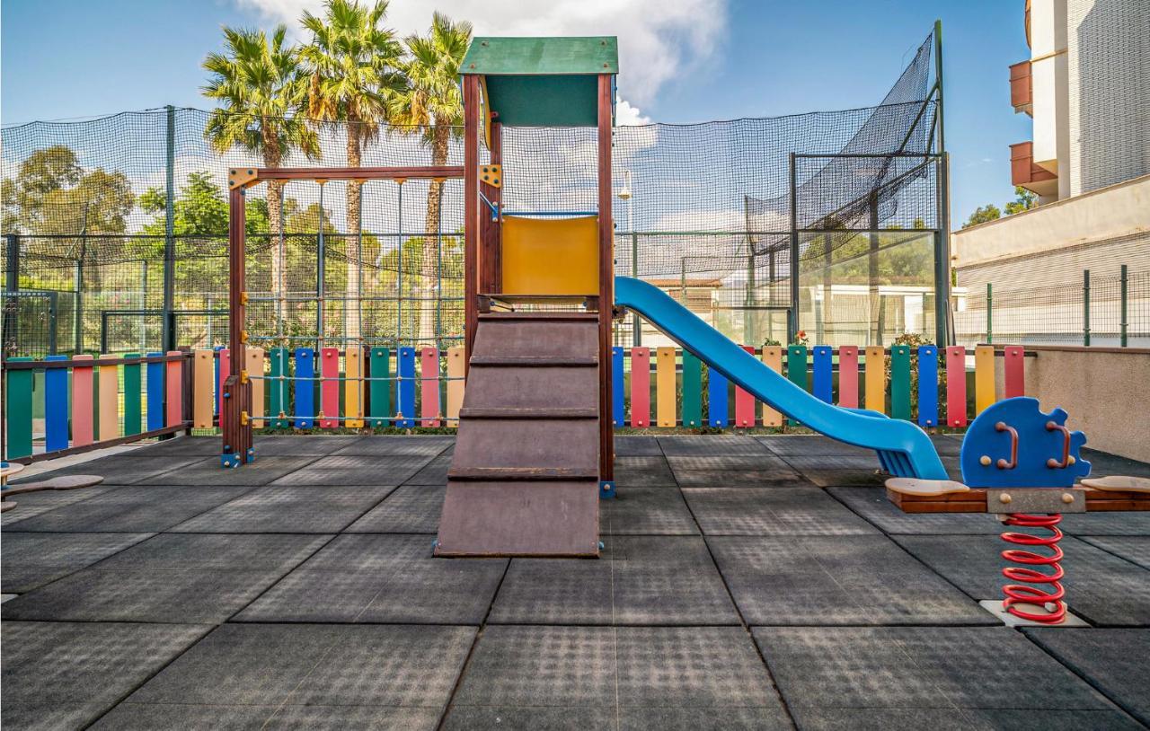 Awesome apartment in Motril with Outdoor swimming pool, WiFi&2 Bedrooms Buitenkant foto